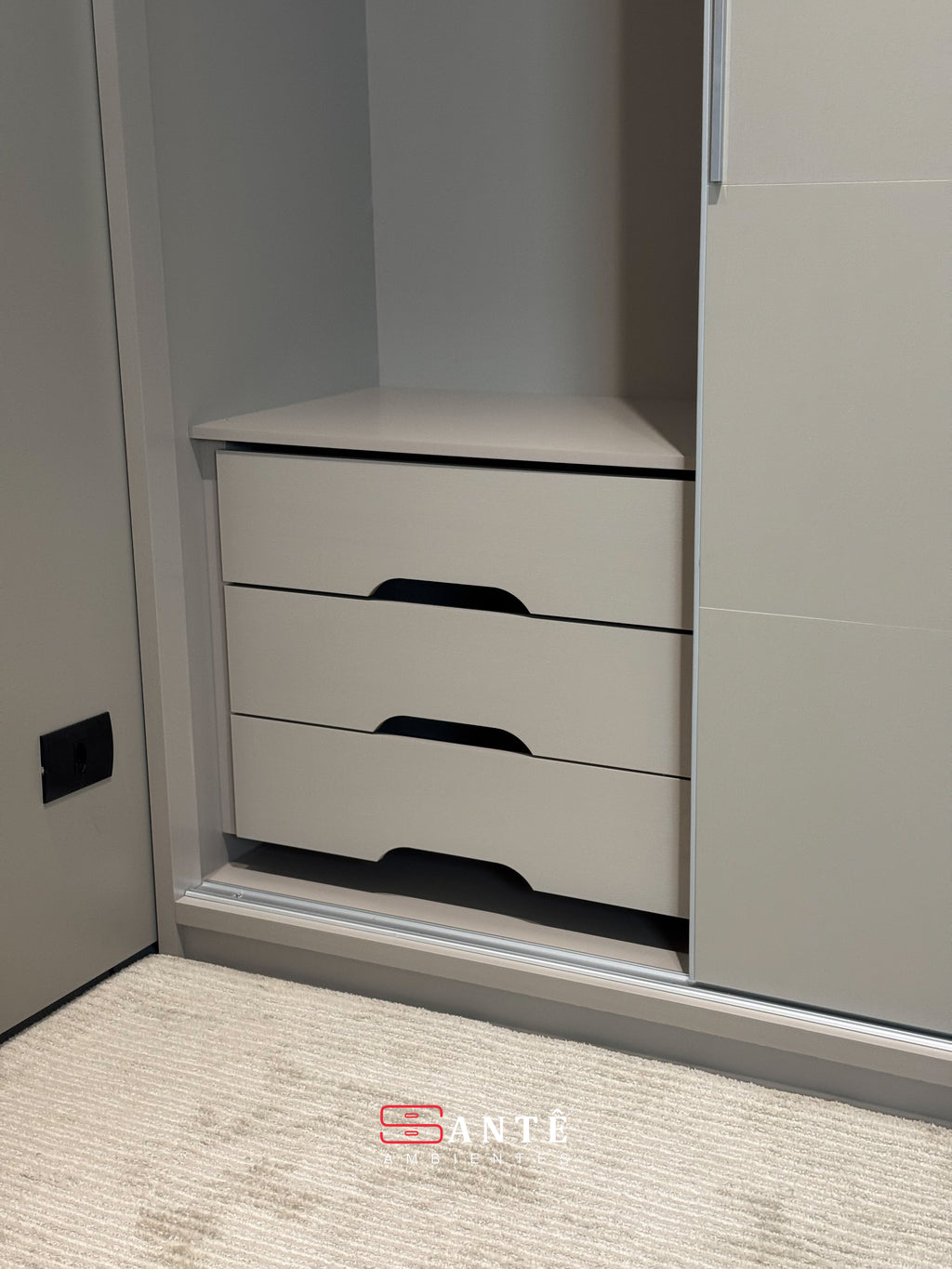 Roupeiro M Alabama 100% MDF 230m