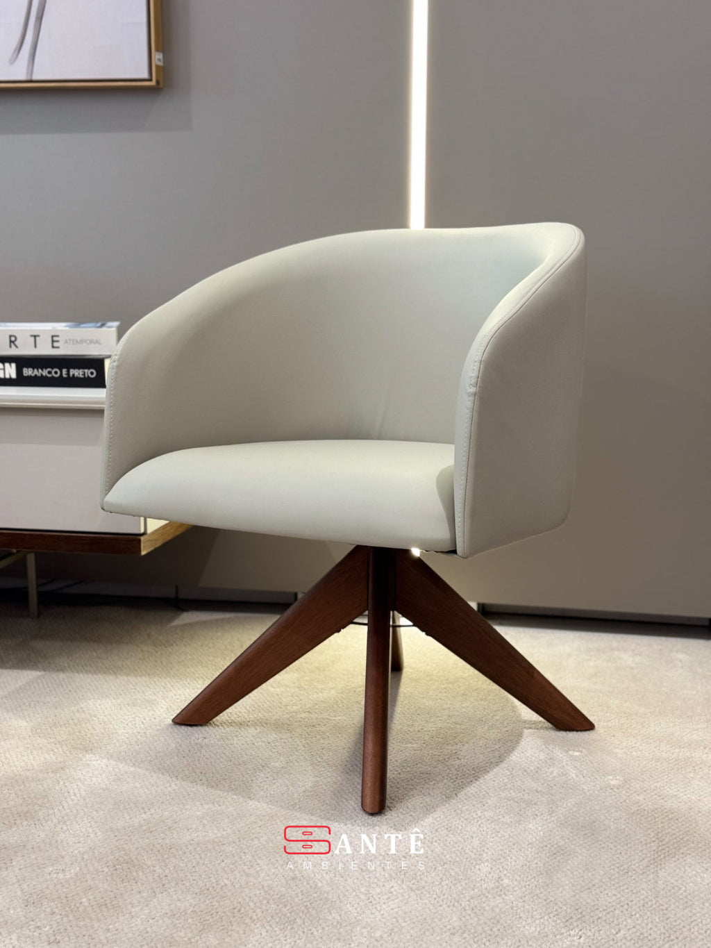 Poltrona M Anita Ref. 184 Base Muller Santê Ambientes